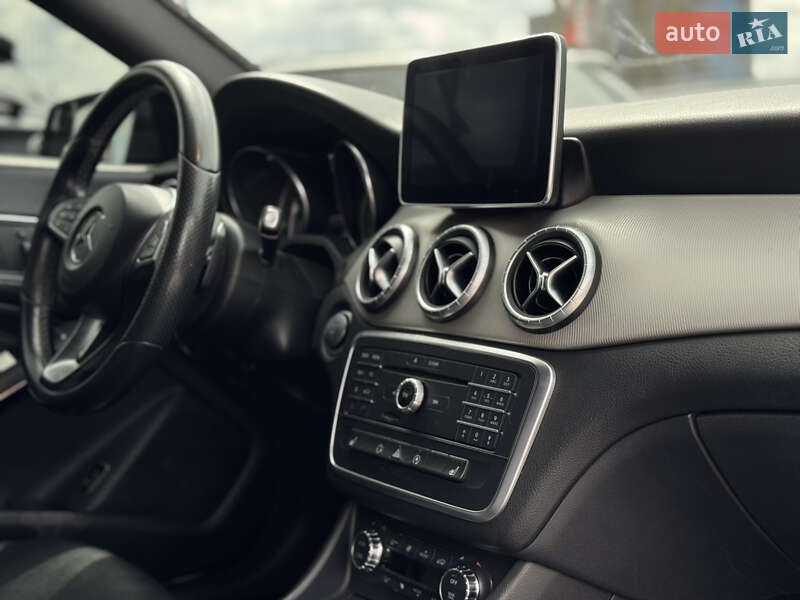 Седан Mercedes-Benz CLA-Class 2014 в Львові