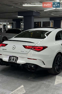 Седан Mercedes-Benz CLA-Class 2022 в 