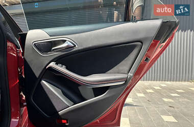 Седан Mercedes-Benz CLA-Class 2015 в 