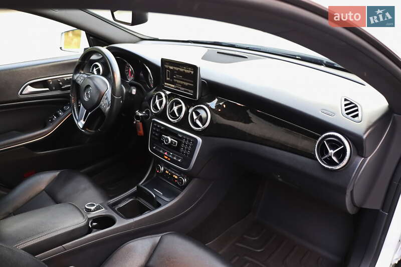 Седан Mercedes-Benz CLA-Class 2014 в Кременчуге