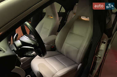Седан Mercedes-Benz CLA-Class 2014 в 