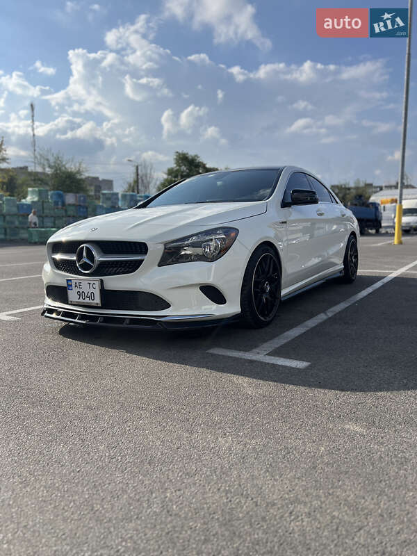 Седан Mercedes-Benz CLA-Class 2017 в 