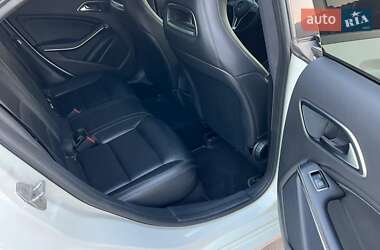 Седан Mercedes-Benz CLA-Class 2013 в 
