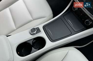 Седан Mercedes-Benz CLA-Class 2013 в 