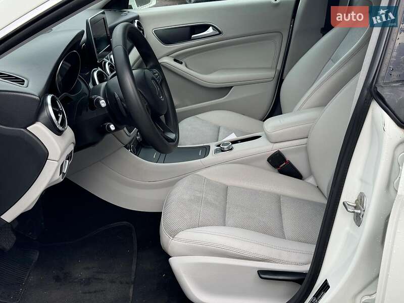 Седан Mercedes-Benz CLA-Class 2015 в Виннице