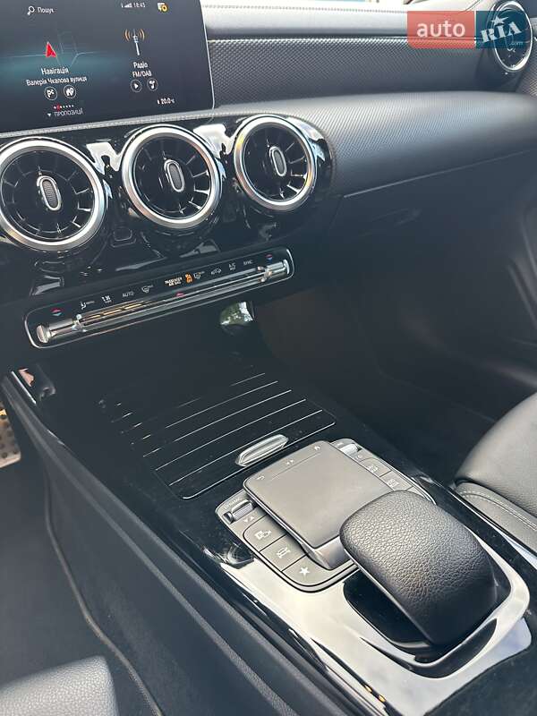 Седан Mercedes-Benz CLA-Class 2020 в Киеве