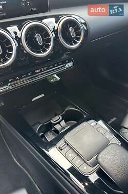 Седан Mercedes-Benz CLA-Class 2020 в 