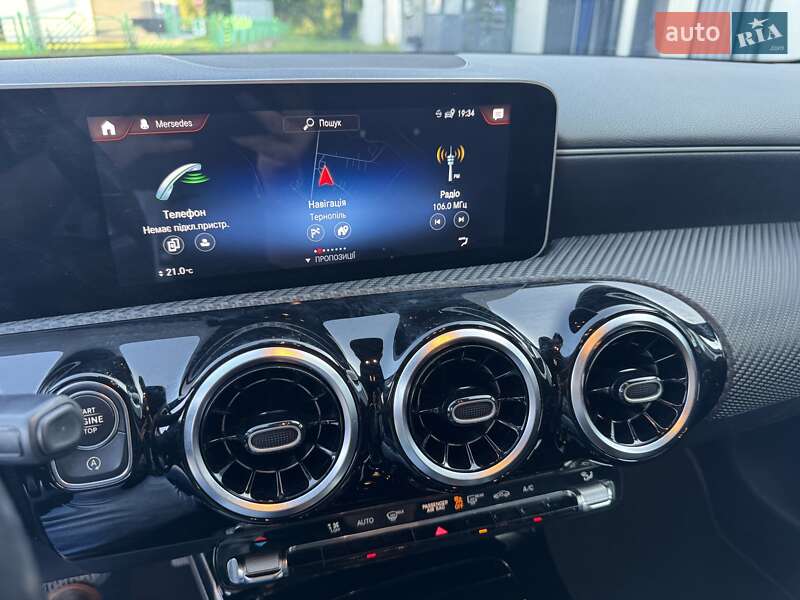 Седан Mercedes-Benz CLA-Class 2019 в Тернополе