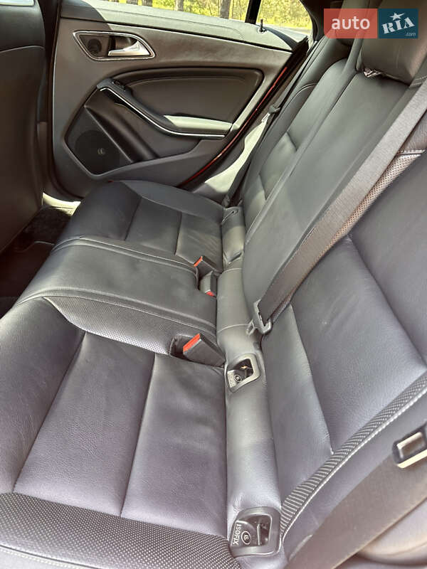 Седан Mercedes-Benz CLA-Class 2014 в Киеве