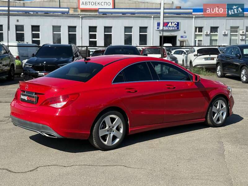 Седан Mercedes-Benz CLA-Class 2018 в Киеве