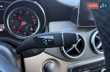 Седан Mercedes-Benz CLA-Class 2018 в 