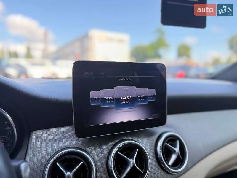 Седан Mercedes-Benz CLA-Class 2018 в Киеве