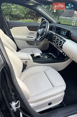 Седан Mercedes-Benz CLA-Class 2019 в 