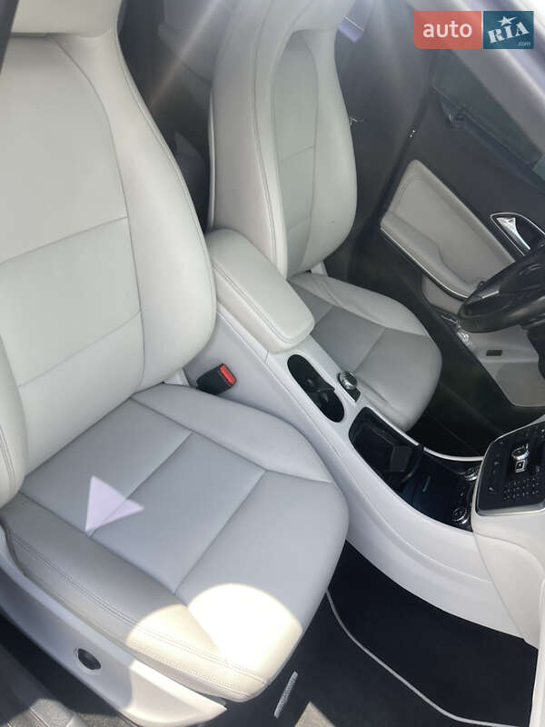 Седан Mercedes-Benz CLA-Class 2013 в Харькове