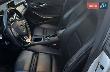 Седан Mercedes-Benz CLA-Class 2018 в 