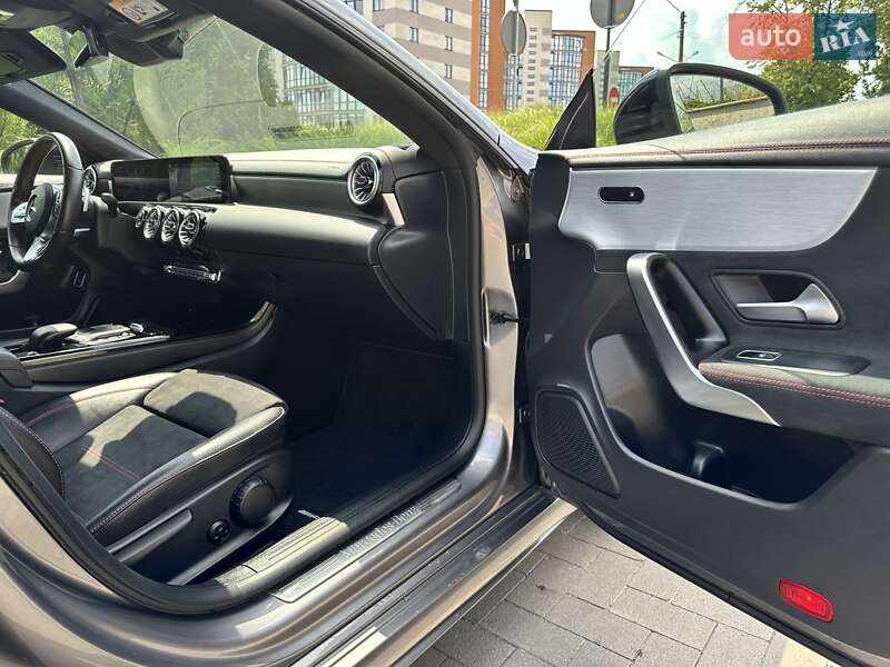 Седан Mercedes-Benz CLA-Class 2021 в Ивано-Франковске