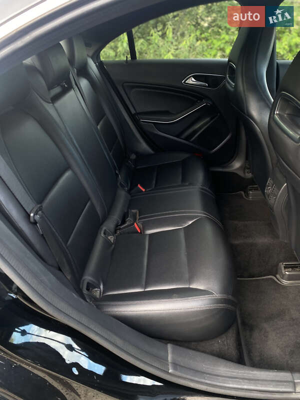 Седан Mercedes-Benz CLA-Class 2014 в Долине