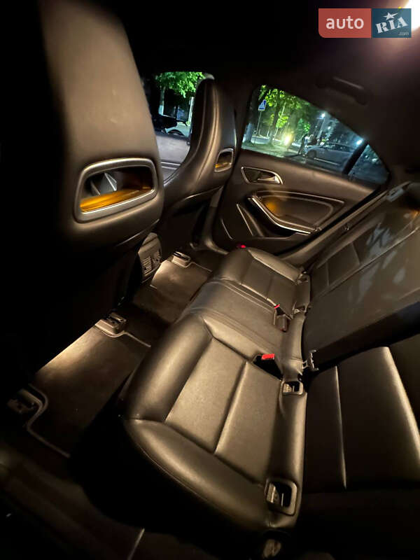 Седан Mercedes-Benz CLA-Class 2014 в Долине