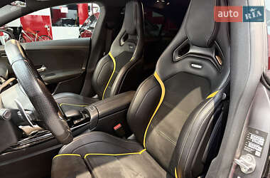 Седан Mercedes-Benz CLA-Class 2021 в 