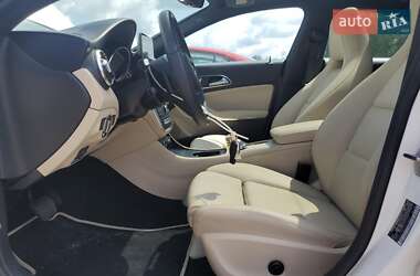 Седан Mercedes-Benz CLA-Class 2018 в 