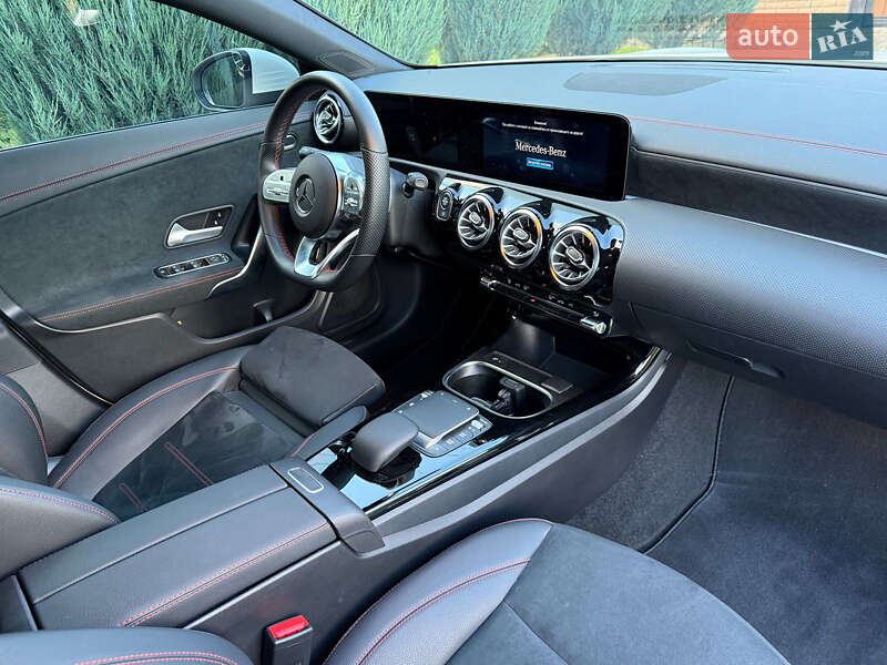Седан Mercedes-Benz CLA-Class 2022 в Киеве
