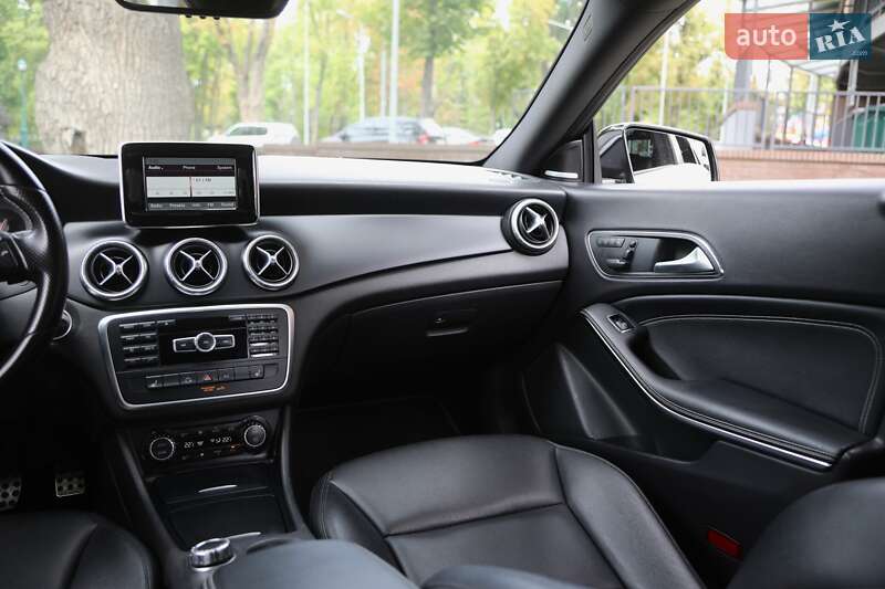 Седан Mercedes-Benz CLA-Class 2014 в Харькове
