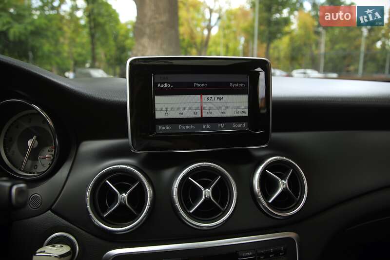 Седан Mercedes-Benz CLA-Class 2014 в Харькове