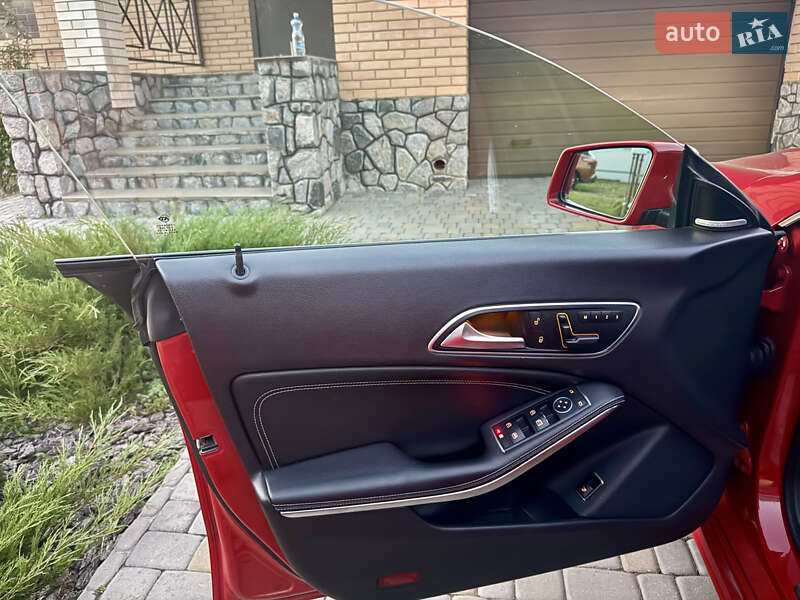 Седан Mercedes-Benz CLA-Class 2014 в Полтаве