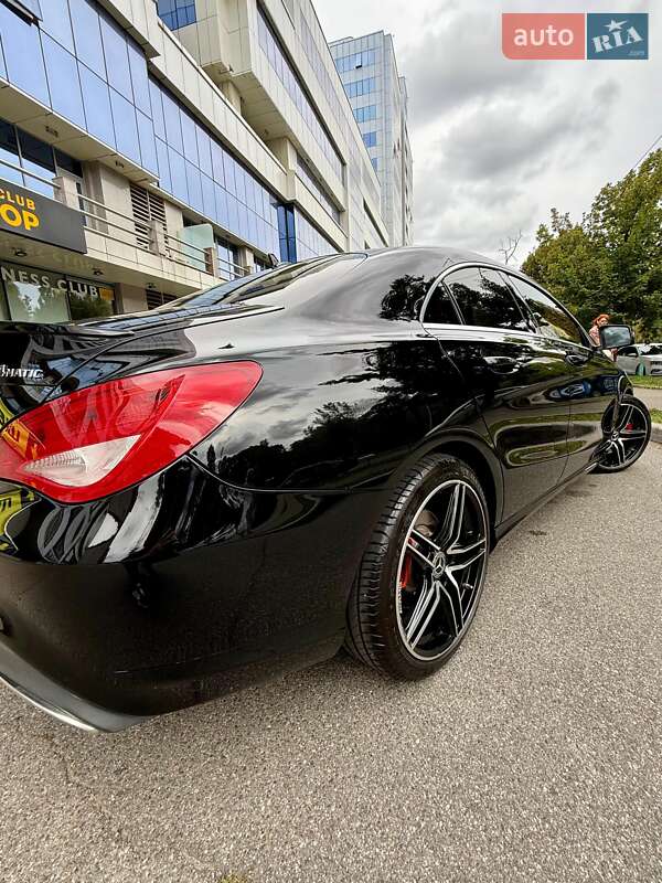 Седан Mercedes-Benz CLA-Class 2017 в Києві