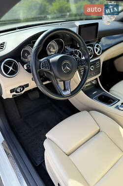 Седан Mercedes-Benz CLA-Class 2016 в 