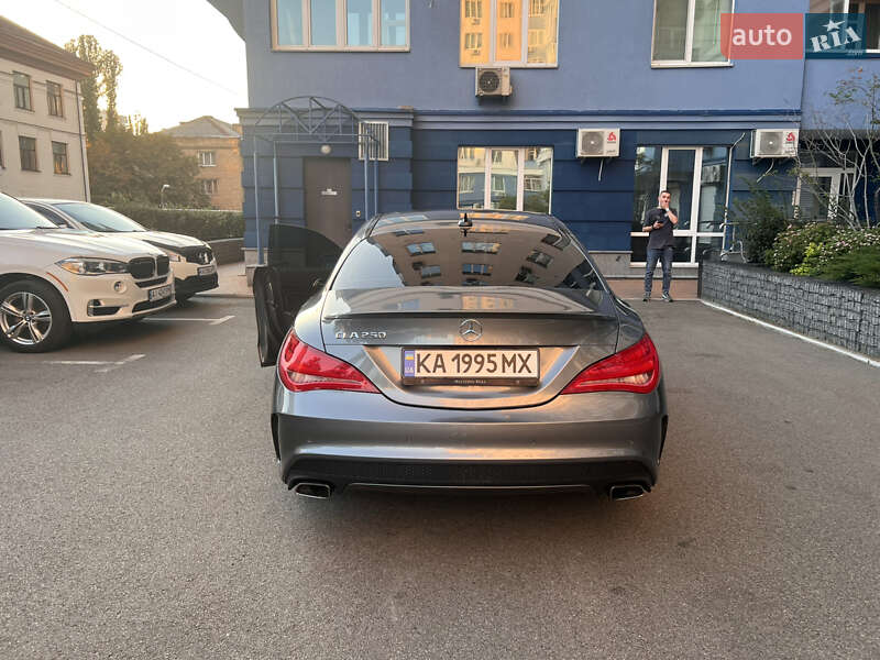 Седан Mercedes-Benz CLA-Class 2015 в Киеве