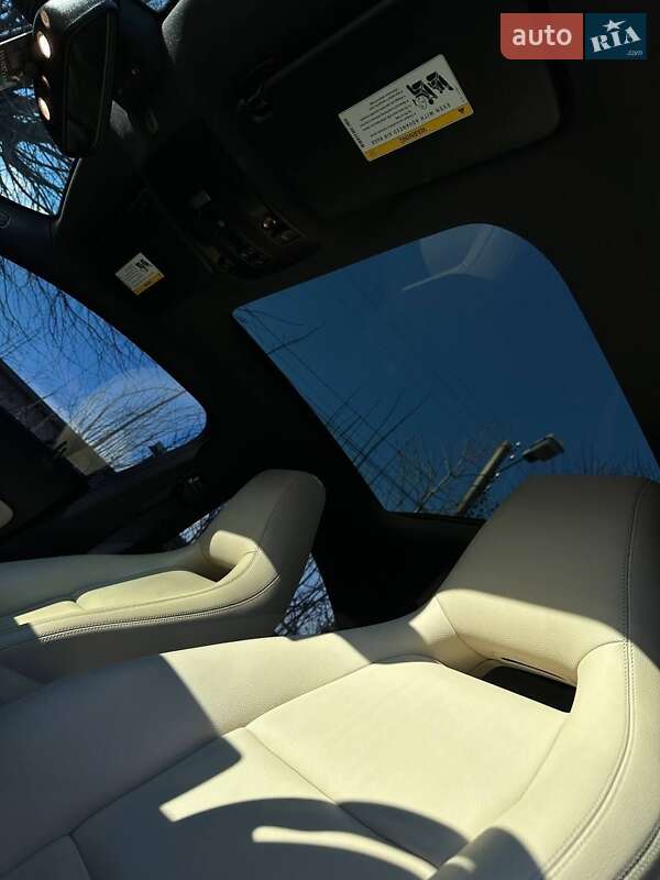 Седан Mercedes-Benz CLA-Class 2018 в Львове фото 24 Седан Mercedes-Benz CLA-Class 2018 в Львове