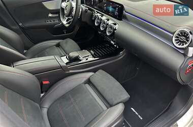 Седан Mercedes-Benz CLA-Class 2021 в 