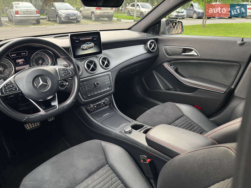 Седан Mercedes-Benz CLA-Class 2015 в Харькове