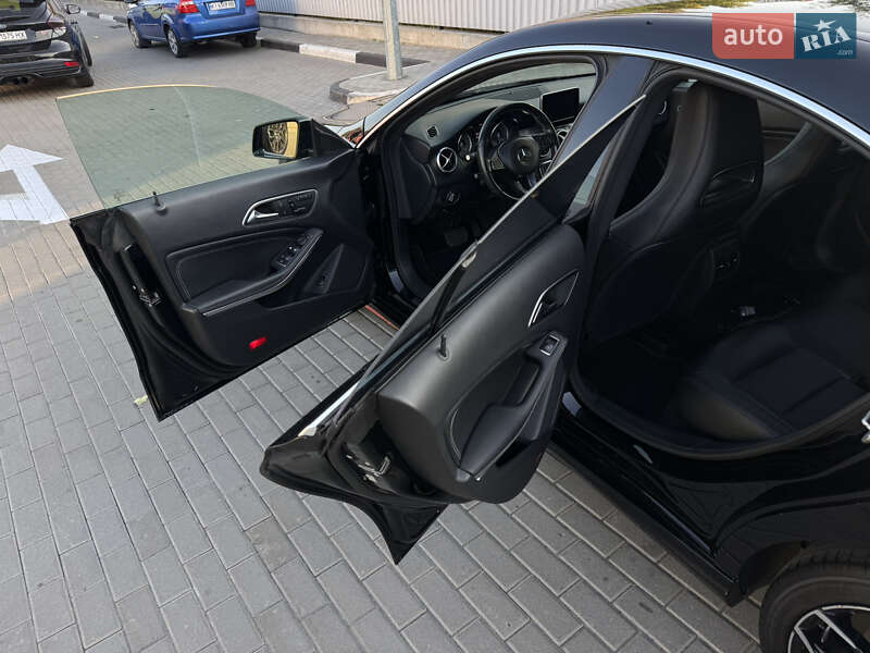 Седан Mercedes-Benz CLA-Class 2015 в Киеве