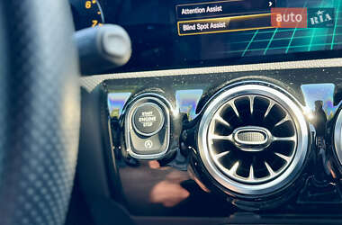 Седан Mercedes-Benz CLA-Class 2022 в 