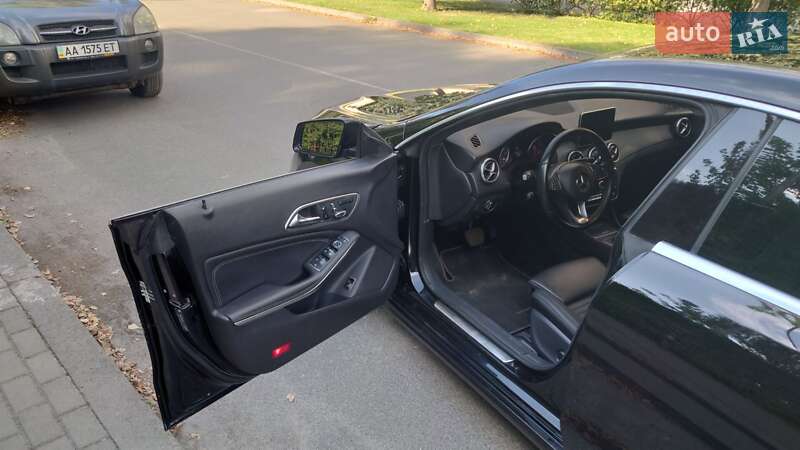 Седан Mercedes-Benz CLA-Class 2017 в Киеве фото 13 Седан Mercedes-Benz CLA-Class 2017 в Киеве