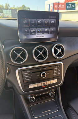 Седан Mercedes-Benz CLA-Class 2018 в 