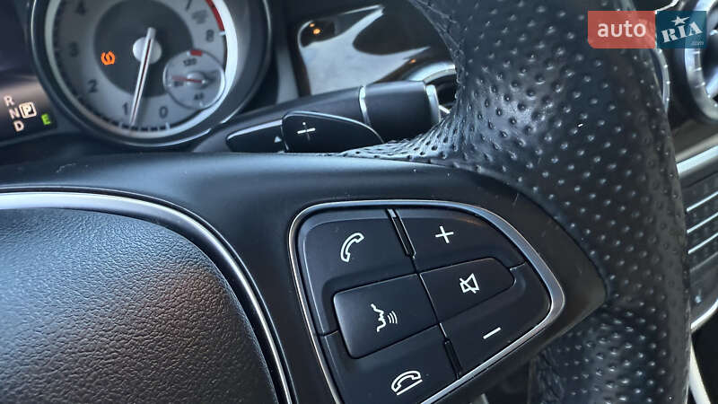 Седан Mercedes-Benz CLA-Class 2015 в Києві