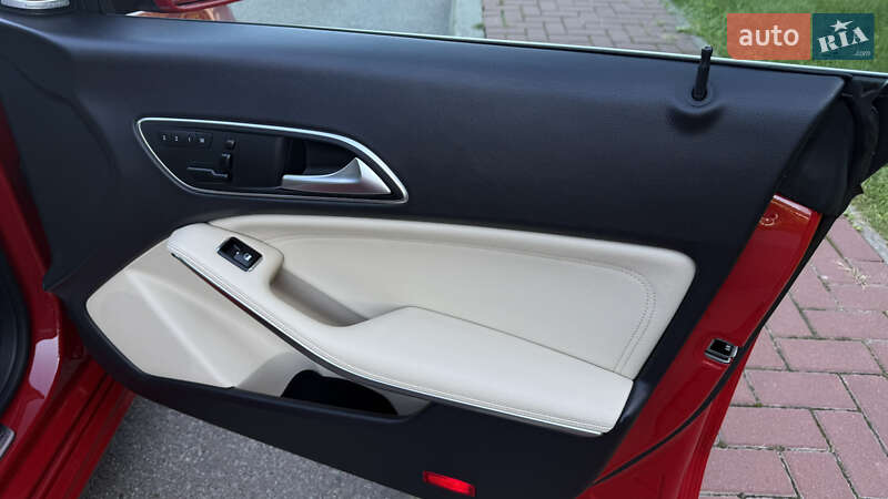 Седан Mercedes-Benz CLA-Class 2015 в Києві