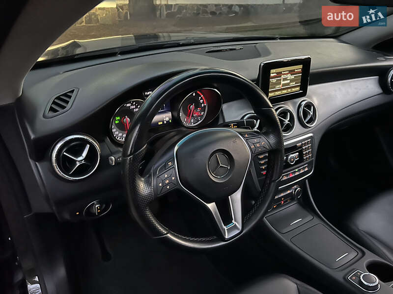 Седан Mercedes-Benz CLA-Class 2013 в Киеве
