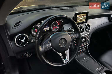 Седан Mercedes-Benz CLA-Class 2013 в 