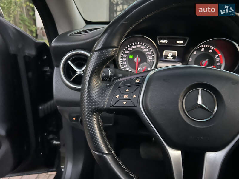 Седан Mercedes-Benz CLA-Class 2013 в Киеве