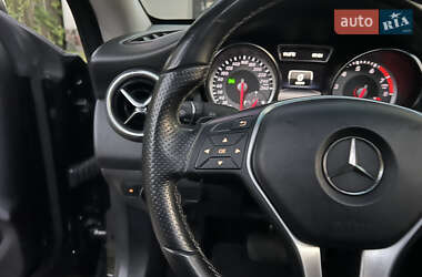 Седан Mercedes-Benz CLA-Class 2013 в 