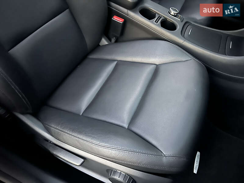 Седан Mercedes-Benz CLA-Class 2013 в Киеве