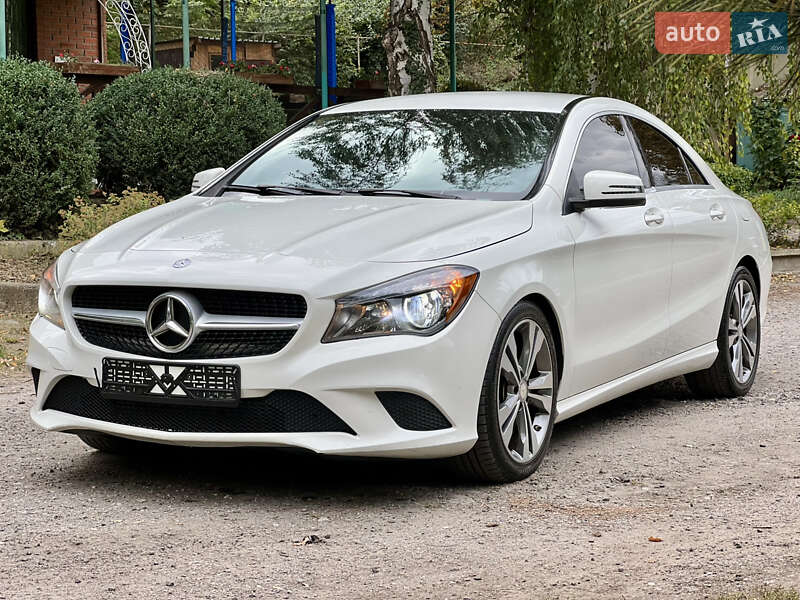 Седан Mercedes-Benz CLA-Class 2015 в Валках