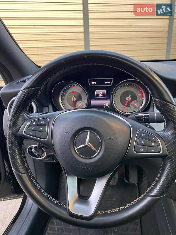 Седан Mercedes-Benz CLA-Class 2015 в Киеве