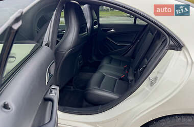Седан Mercedes-Benz CLA-Class 2016 в 