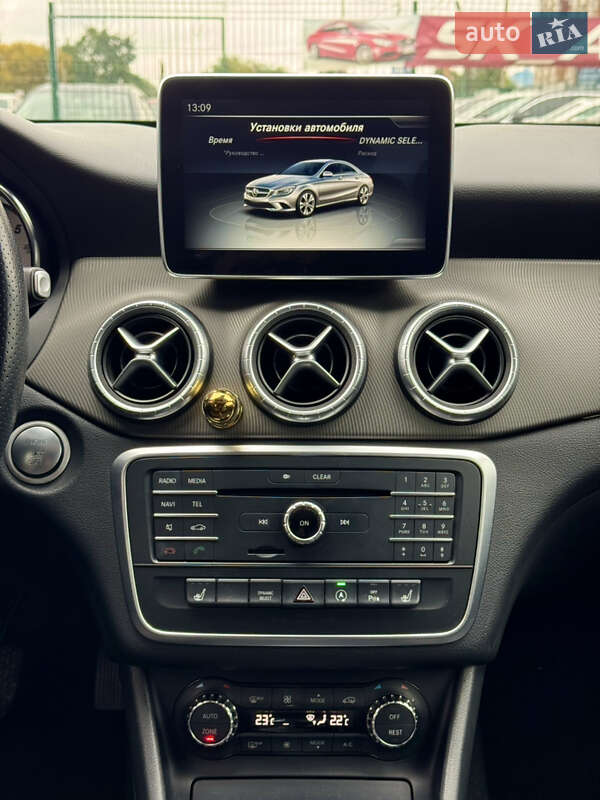 Седан Mercedes-Benz CLA-Class 2016 в Киеве