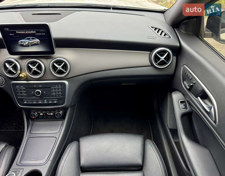 Седан Mercedes-Benz CLA-Class 2016 в Киеве